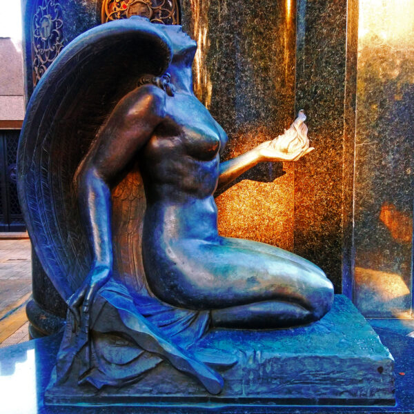 Ex Umbris, Ad Lucem